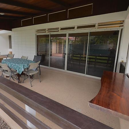 Vaiata Lodge Arue  Buitenkant foto