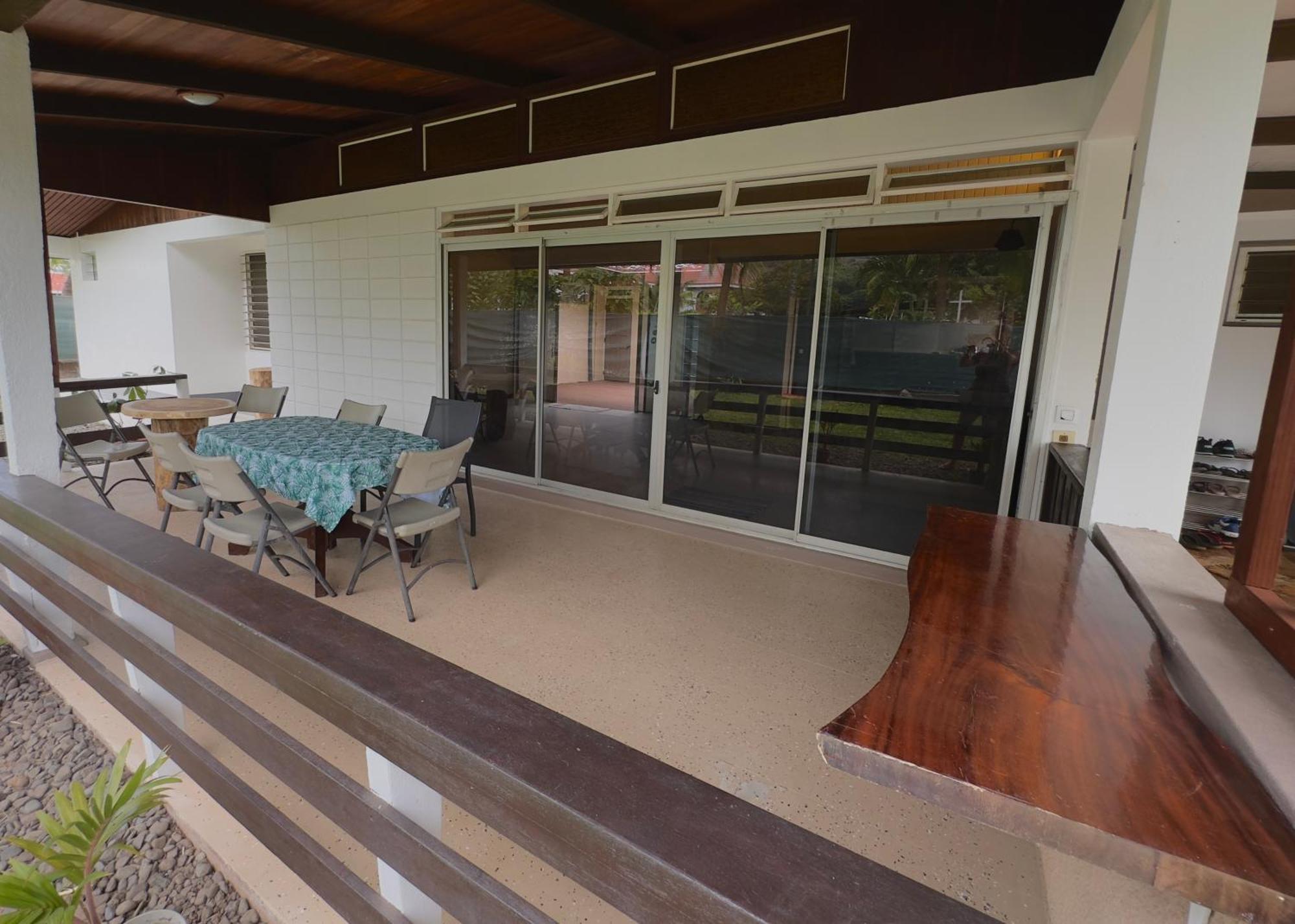 Vaiata Lodge Arue  Buitenkant foto